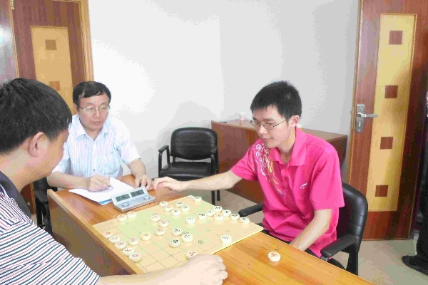 中国象棋比赛的着装规范与方法-第3张图片-www.211178.com_果博福布斯